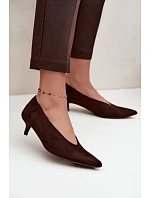 Kožené lodičky s kitten heel v čokoládové barvě Nuretta