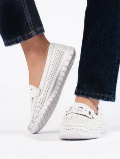 Jedinečné mokasíny dámské bílé bez podpatku