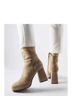 Boty na podpatku model 205870 Solea Boty na podpatku model 205870 Solea