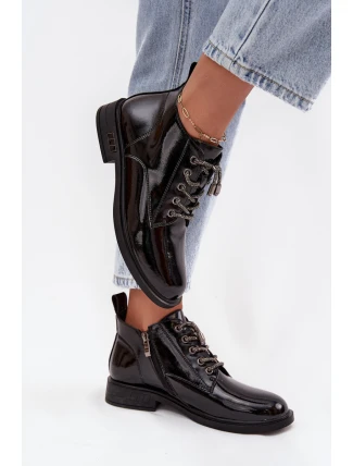 Lakované kožené dámské botky D&A – černé