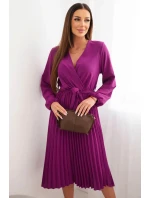 Šaty vázané s plisovaným spodkem tmavě fialová