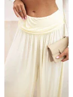 Dámské viskózové kalhoty s širokými nohavicemi a volánky žlutý Dámské viskózové kalhoty s širokými nohavicemi a volánky žlutý