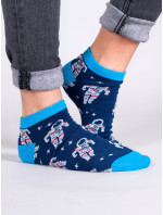 Yoclub Kotníkové vtipné bavlněné ponožky Vzory barev SKS-0086U-A500 Námořnická modrá