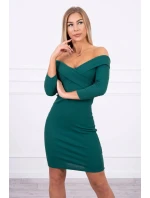 Přiléhavé šaty s výstřihem do V zelené