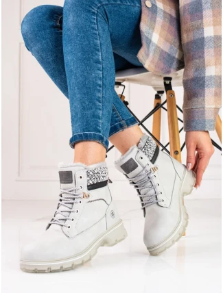 Trendy kotníčkové boty dámské šedo-stříbrné na plochém podpatku Trendy kotníčkové boty dámské šedo-stříbrné na plochém podpatku