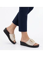 Dámské žabky na zlaté platformě Potocki 43326