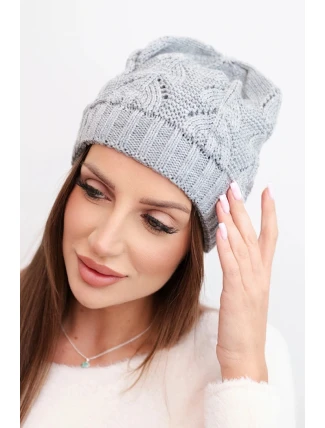 Dámská zimní pletená čepice s perforovaným vzorem K427 šedá