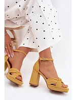 Dámské sandály na podpatku z imitace semiše Žluté Rosetta