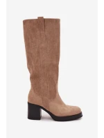 Zateplené dámské kozačky na masivním sloupkovém podpatku Sanelle – béžové Zateplené dámské kozačky na masivním sloupkovém podpatku Sanelle – béžové