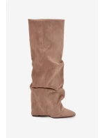 Zateplené dámské kozačky s vytočeným límcem na podpatku Eko semiš Béžové Elivira Zateplené dámské kozačky s vytočeným límcem na podpatku Eko semiš Béžové Elivira