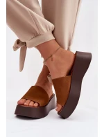 Dámské pantofle na platformě Camel Liorisse