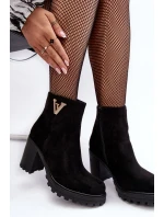 Dámské semišové boty na sloupku s ozdobou černé Strong