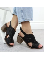 Dámské ažurové sandály na podpatku černé Jezzi 24125