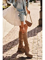 Dámské kozačky na platformě s masivním podpatkem tmavě béžové Florinne Dámské kozačky na platformě s masivním podpatkem tmavě béžové Florinne