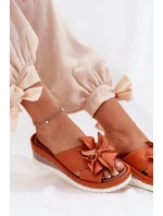 Kožené Dámské Sandály Na Klínu S Dekorativním Květinou Artiker 52C0505 Oranžové Kožené Dámské Sandály Na Klínu S Dekorativním Květinou Artiker 52C0505 Oranžové