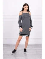 Šaty Tres Chic v grafitové barvě Šaty Tres Chic v grafitové barvě