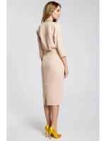 Dámské šaty střední délky s volným vrškem M360 béžové - Moe
