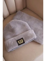 Dámská polarová souprava čepice a nákrčník s ozdobnou nášivkou šedý