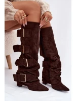 Dámské kozačky na podpatku s ohnutým horním lemem a zlatými sponami Eco semiš čokoládové Isavelle Dámské kozačky na podpatku s ohnutým horním lemem a zlatými sponami Eco semiš čokoládové Isavelle