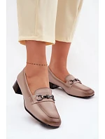 Kožené dámské lodičky na klínu s ozdobou Vinceza 39978 béžové
