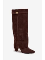 Dámské zateplené kozačky na sloupkovém podpatku s vyhrnutou holení Evyra – čokoládové, eko semiš Dámské zateplené kozačky na sloupkovém podpatku s vyhrnutou holení Evyra – čokoládové, eko semiš