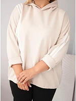 Dámská mikina Plus Size z viskózy s kapucí a ozdobnými proužky béžová Dámská mikina Plus Size z viskózy s kapucí a ozdobnými proužky béžová