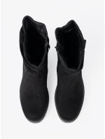 Klasické dámské černé  kotníčkové boty na plochém podpatku