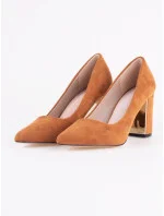 Dámské semišové lodičky na sloupkovém podpatku GD-OC-100C Camel hnědá - GOODIN