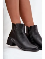 Zateplené dámské kotníkové boty na klínu černé Delmira