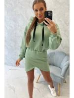 Zateplené šaty s obálkovým dnem tmavě mátové barvy Zateplené šaty s obálkovým dnem tmavě mátové barvy