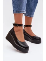 Dámské polobotky na platformě s páskem Černé Belvissa