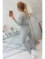Sada s knoflíkovým výstřihem šedé barvy Sada s knoflíkovým výstřihem šedé barvy
