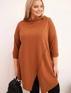 Dámská bavlněná blůza Plus Size asymetrická s ohrnutým rukávem tmavě camelová