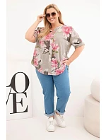 Dámská bavlněná halenka ve velikosti Plus s výstřihem do V v květinovém vzoru fango Dámská bavlněná halenka ve velikosti Plus s výstřihem do V v květinovém vzoru fango