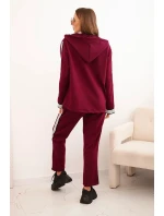 Dámská souprava s viskózou, lampasem a sportovní blůzou švestková Dámská souprava s viskózou, lampasem a sportovní blůzou švestková