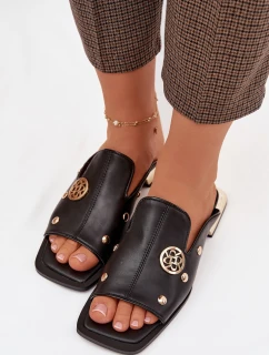 Kožené pantofle s zlatými ozdobami D&A CR61-3060 Černé