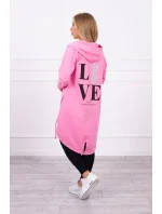 Světle růžový plášť s potiskem
