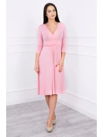 Šaty s průstřihem pod prsy pudrově růžové