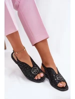 Kožené sandály na plochém podpatku s ozdobou S.Barski KV51-094 černé Kožené sandály na plochém podpatku s ozdobou S.Barski KV51-094 černé