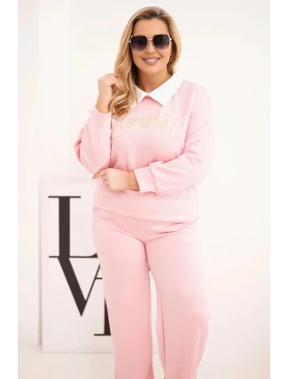 Dámský komplet máslo Plus Size se širokými nohavicemi a límečkem světle růžový Dámský komplet máslo Plus Size se širokými nohavicemi a límečkem světle růžový
