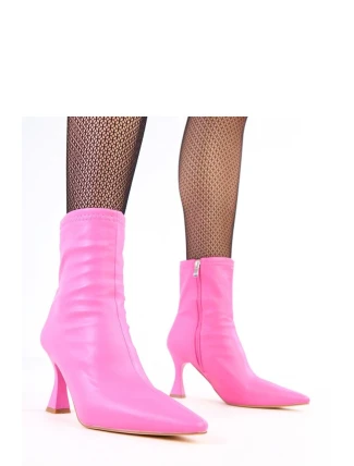 Boty na podpatku  model 218540 Solea