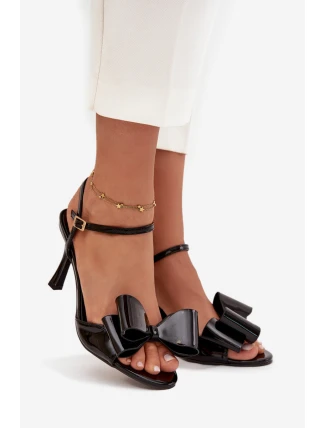 Lakované sandály na podpatku s mašlí Noliva – černé