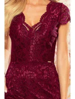 Krajkové dámské šaty ve švestkové barvě a krákými rukávy a dekoltem 316-7 Krajkové dámské šaty ve švestkové barvě a krákými rukávy a dekoltem 316-7