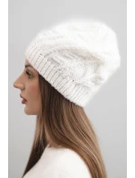 Dámská zimní čepice vlněná s jemným vzorem K460 bílá