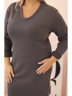 Dámská plus size suknička máslová s výstřihem do V a rukávem grafitová
