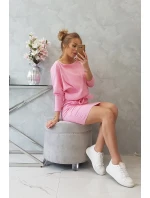 Sukienka wiązana w talii jasno różowa