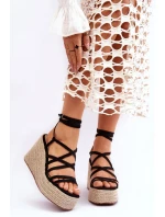 Kožené sandály na klínu Černé Margaritt