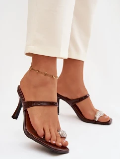Klapky na podpatku model 225134 Step in style
