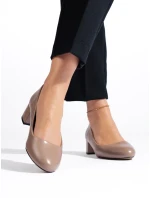 Pěkné dámské lodičky hnědé na plochém podpatku Pěkné dámské lodičky hnědé na plochém podpatku