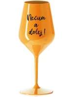 NEČUM A DOLEJ! - oranžová nerozbitná sklenice na víno 470 ml